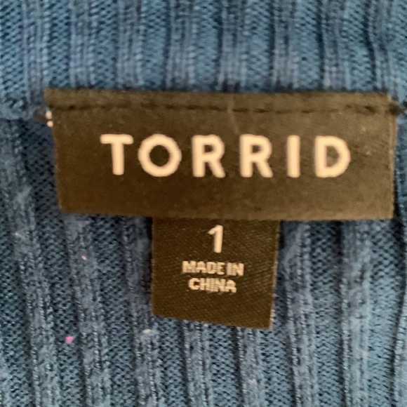 Torrid fooler sweater, size 1, V neck - Picture 4 of 6